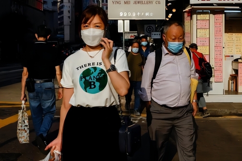 Latest company news about Hong Kong para desechar el mandato de la máscara de COVID a partir del 1 de marzo