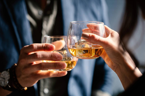 Latest company news about Qué sucede a su cuerpo si usted bebe el alcohol cada día